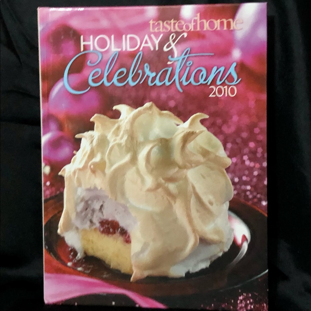 ❌SOLD❌ Taste of Home 2010 Celebration Cookbook, Used